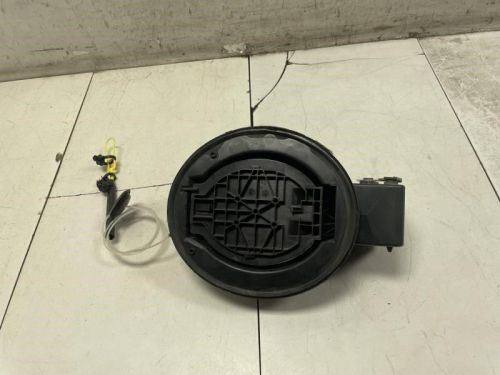 2014 jeep cherokee fuel filler housing oem+