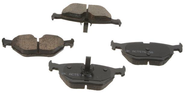 Rear brake pad set eur763