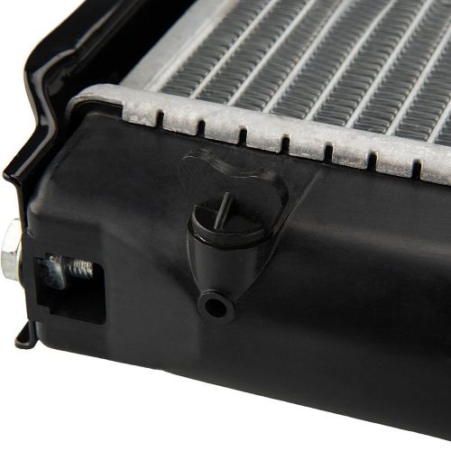 Radiator for 01-07 toyota sequoia 04-06 tundra 4.7l v8 free shipping direct fit