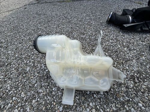 2010 - 2013 range rover sport coolant expansion tank reservoir ah22-6a080-ab