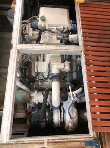 Detroit diesel 6v92ta marine diesel engine 550 hp pair with twin disc gears