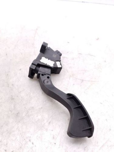 2016 toyota corolla 1.8l 4cyl gas pedal assembly