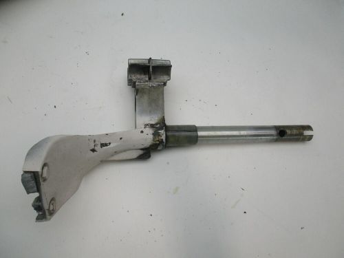 Fa286582 chrysler 15 hp outboard steering arm bracket fa286582t