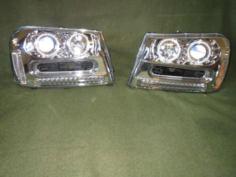 02-09 chevy trailblazer  angel eye halo projector headlights