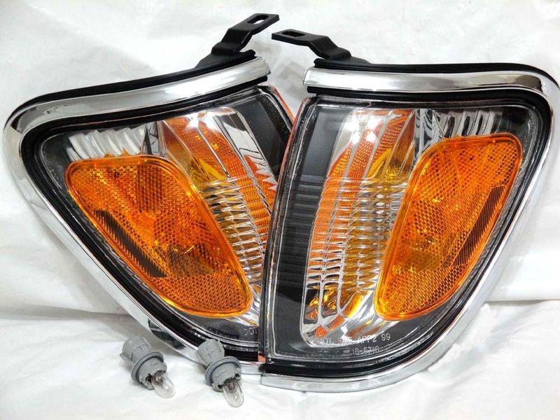 Toyota 01-04 tacoma corner park signal light lamp w/lightbulbs chrometrim rl new