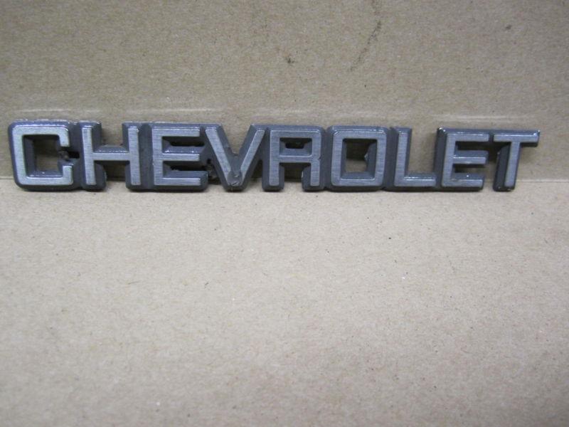 Chevy chevrolet emblem ornament " chevrolet " metal - brushed chrome finish