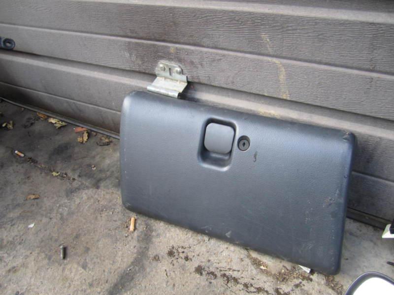 Glove box compartment lid & latch black pontiac sunfire & more 1995-2005 09009