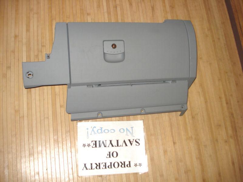 1998 1999 2000 2001 2002 2003 2004 2005 volkswagen vw beetle glove box grey a1