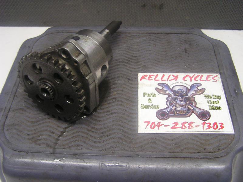 219 94 kawasaki zx 900 b  oil pump