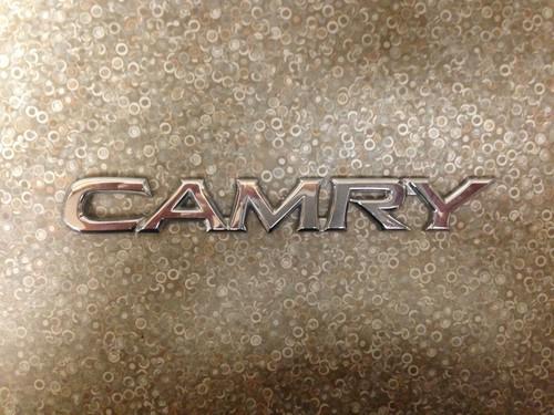 97-01 toyota camry silver camry trunk emblem