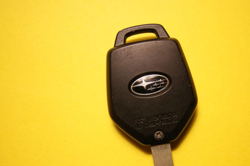 Subaru outback tribeca   keyless remote key fob  cwtwbu766