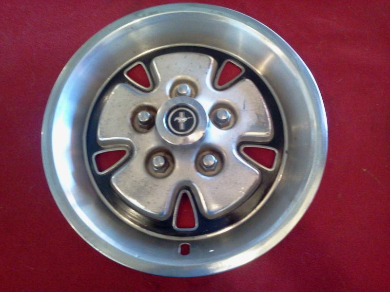 * 14 inch factory hubcap - ford mustang - 1971-1973 ??