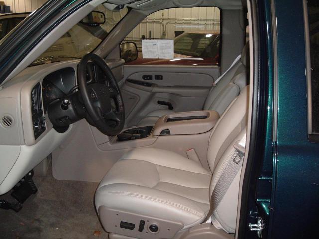 2005 chevy suburban 1500 floor center console tan 780221