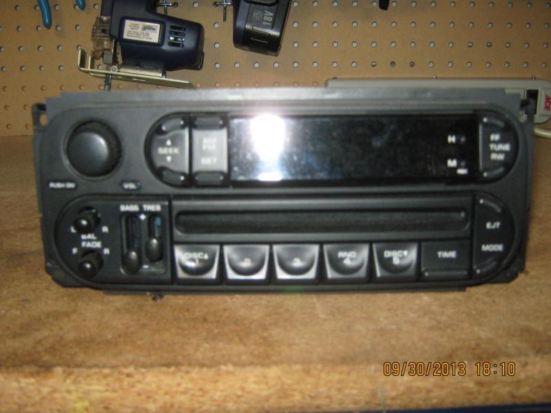 Oem factory 2002+ dodge caravan chrysler ram 1500 2500 cd player stereo radio