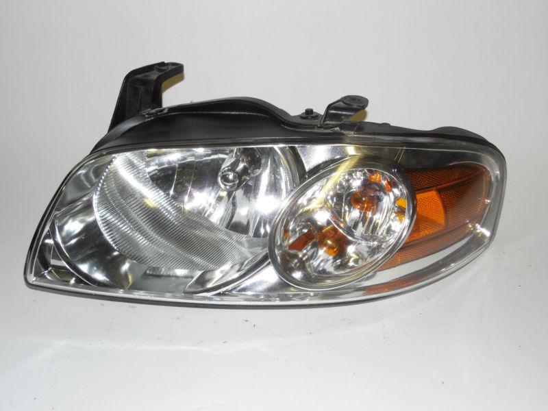 04 05 06 nissan sentra left headlight nice!