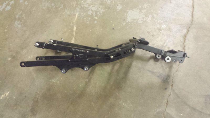 2005 kawasaki zx6r rear sub frame subframe chassis tail rail  oem