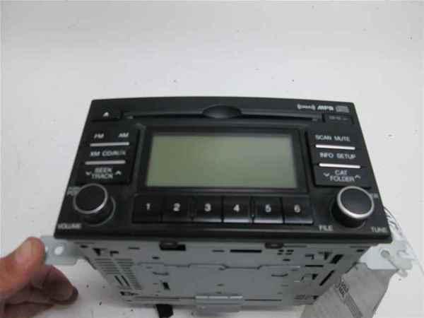 2007-2011 hyundai accent cd mp3 player sat radio oem