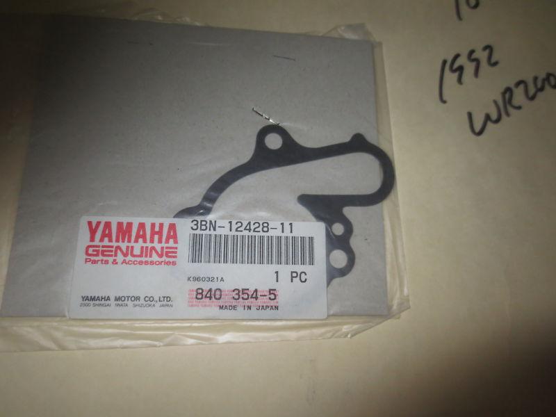 Yamaha wr200 1992 nos oem water pump housing gasket 3bn-12428-11