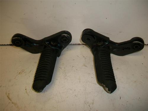 97 suzuki katana gsxf 600 left & right rear pegs & brackets vb