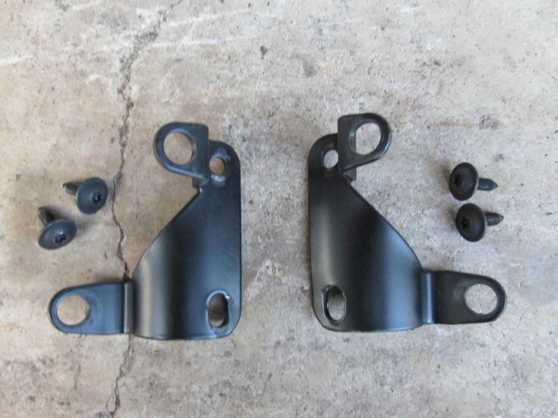 Jeep tj wrangler soft top roll bar brackets 1997 - 2002  oem