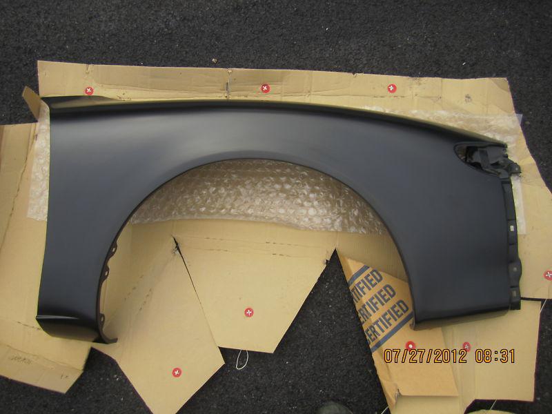 (#75) 90-93 toyota celica gt,st, r.h.. front fender new 