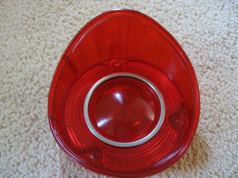 1971 chevelle malibu used rh tail light lens. 5964504.