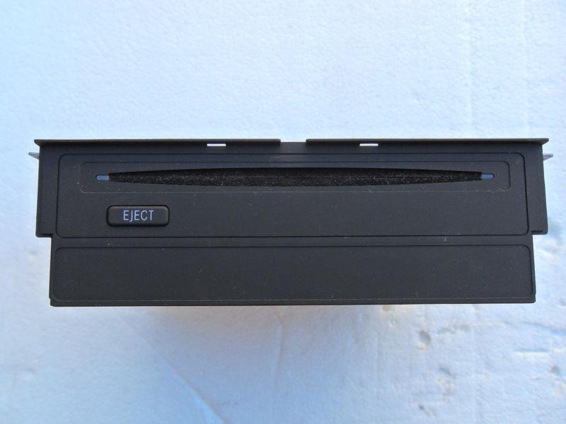 99 to 05 mercedes ml320,ml350,ml430,ml500 single cd player unit