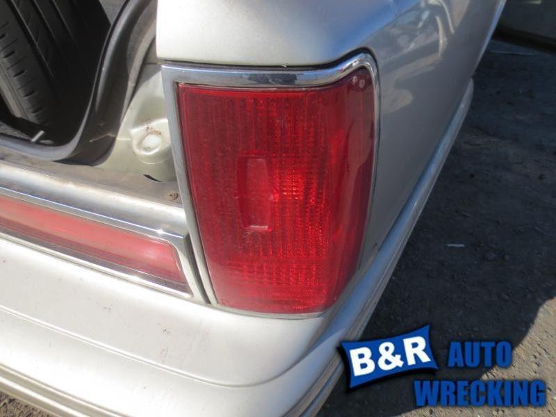 Right taillight for 95 96 97 lincoln town car ~ ends 4772901