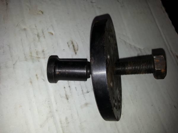 Harley bt clutch hub puller 