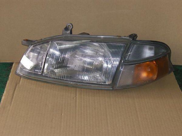 Toyota gravia 1996 left head light assembly [0010900]