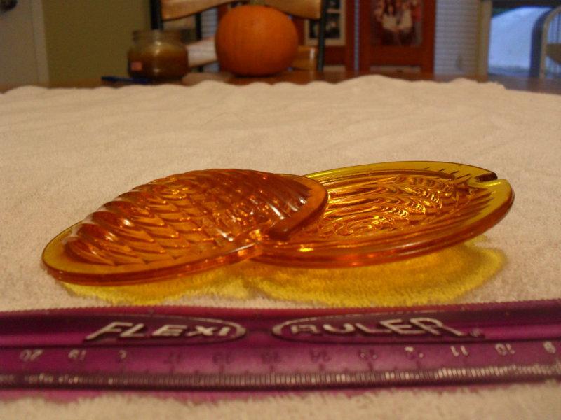 1930's orange glass turn signal or parking light lenses(nice)