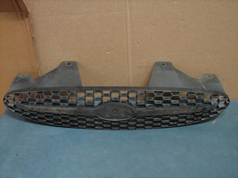 2000,00,01,02,03,04,05,06 ford taurus grill grille oem factory