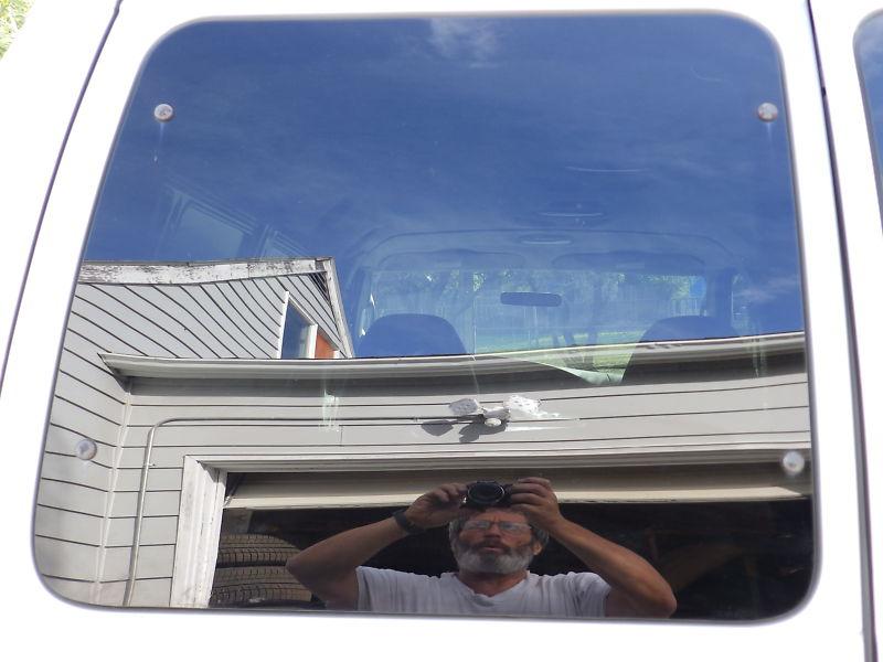 Ford econoline & club wagon left rear back door stationary (fixed) window glass