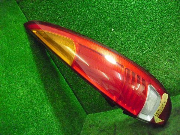 Nissan tino 2000 rear right combination lamp [6615500]