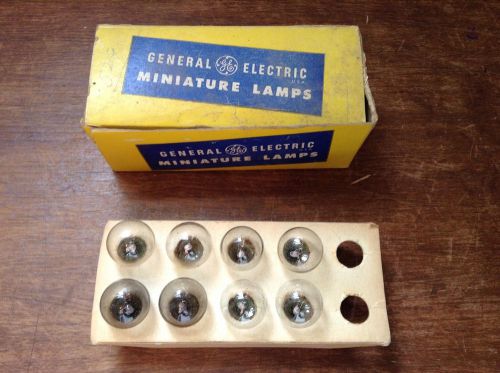 Vintage general electric miniature lamps nos nib no. 89k 13 volt old light bulbs