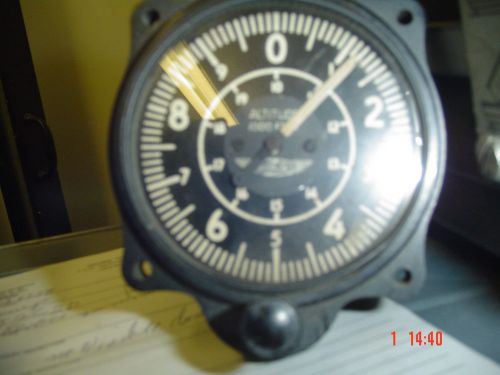 U, s. gauge altimeter non sensitive pre ww2 works black dial