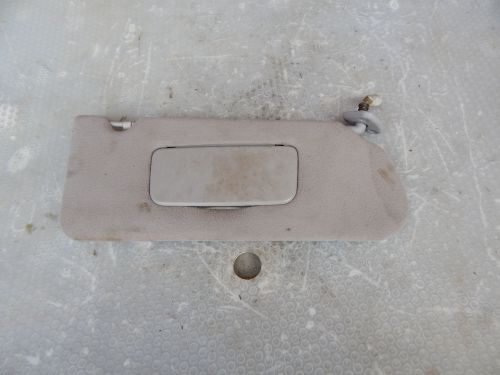 97 98 99 00 chrysler sebring lxi right sun visor v36180-1