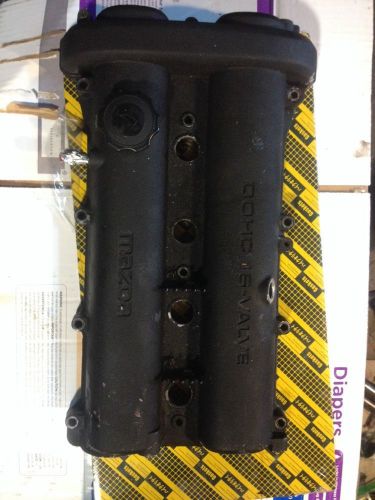 99 00 mazda miata 1.8l valve cover oem