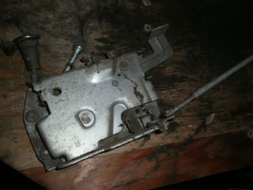 1967 amc marlin v8 343  right front door latch assembly