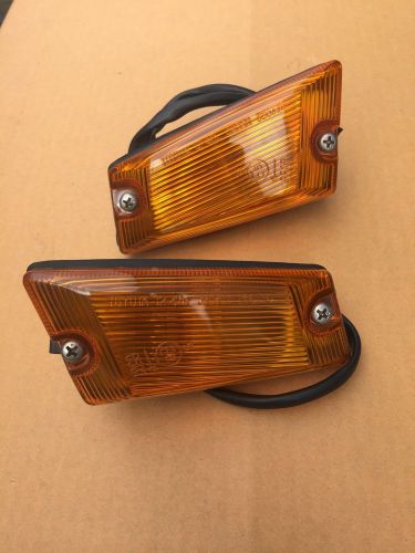 Toyota corolla ke20 te25 te27 turn signal lamps, koito