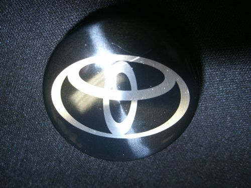 Corolla driver/steering airbag round emblem toyota 2003-2004-2005-2006-2007-2008