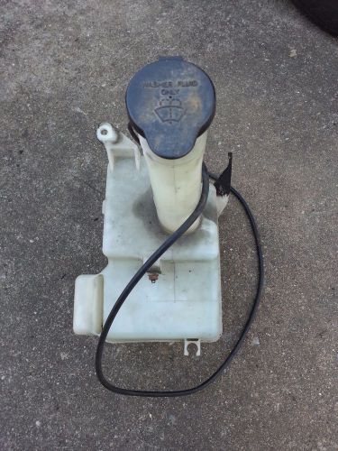 1996 96 toyota camry windshield wiper fluid tank complete with pump oem
