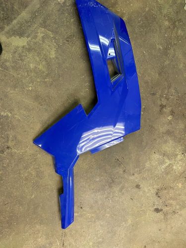 18-23 1000s rear body panel new asm-fndr,rr,clip,l,g.blue