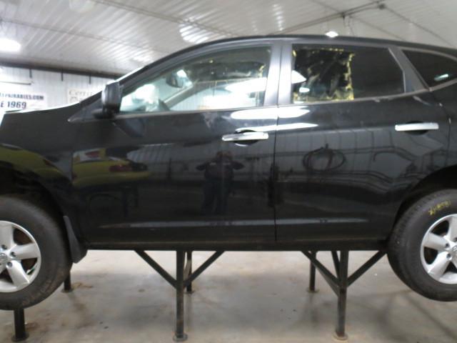 2010 nissan rogue 10393 miles front door left