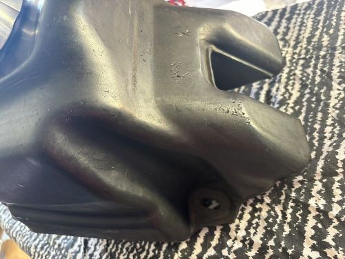 Yamaha banshee gas tank 2gu-24110-00-00 oem