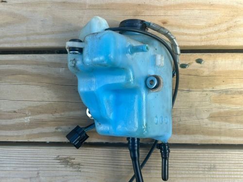 Yamaha outboard 2-stroke 200hp ox66 oil bottle and sensor part #67h-85730-01-00