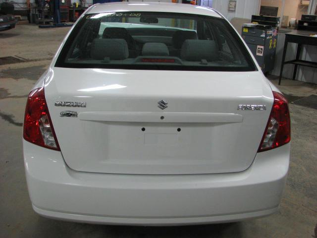 2008 suzuki forenza 35012 miles front door left