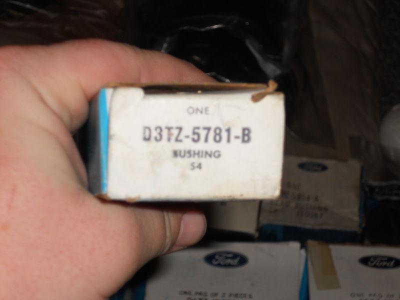 Nos 1973 - 1979 ford f350 f-350 4wd rear spring bushing d3tz-5781-b new oem