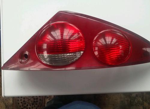 99 00 01 02 cougar right tail light ends