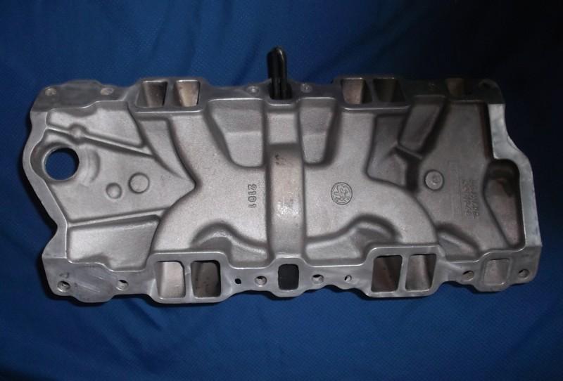 Edelbrock 2101 performer intake manifold aluminum holley q-jet small block chevy